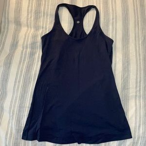 Lululemon tank top I believe size 8.